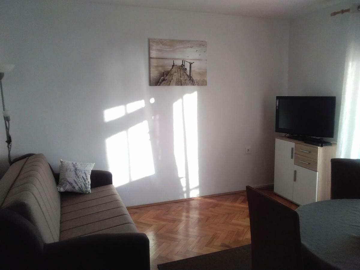 Apartment Nina Senj  Luaran gambar